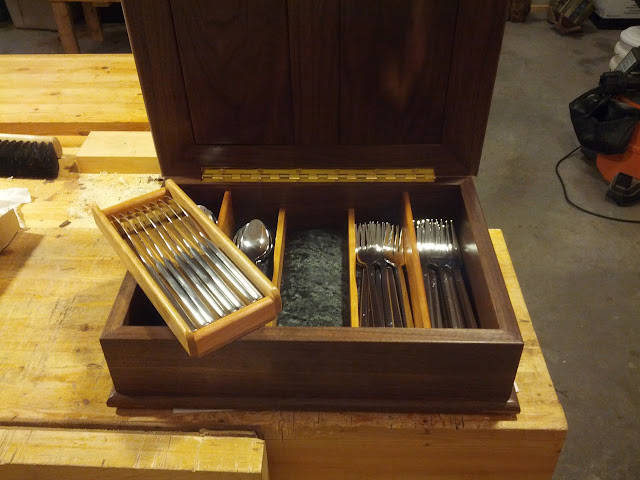 Cutlery Box