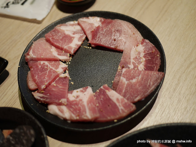 【食記】台中一頭牛日式燒肉.清酒-公益店@南屯捷運MRT溝仔墘 : 麻葉集團新店開張...有點小失望,有牛五花比和牛羽下好吃的八卦嗎? 區域 午餐 南屯區 台中市 和牛 宵夜 居酒屋 捷運美食MRT&BRT 晚餐 燒烤/燒肉 酒類 飲食/食記/吃吃喝喝 