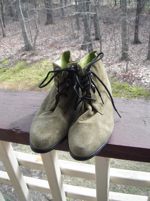 Another's Treasure: Green Suede Shoes