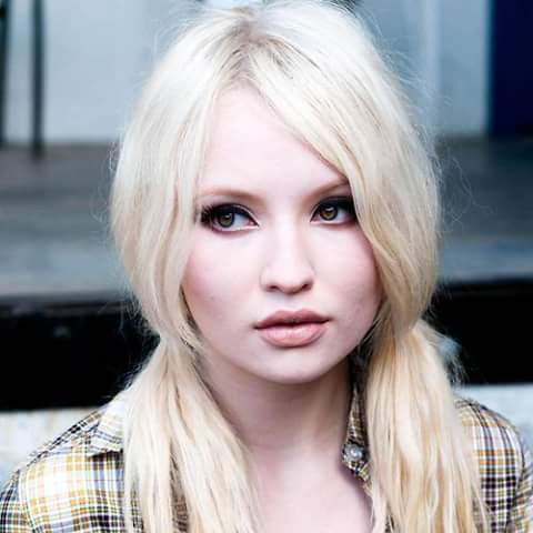 Australian Actress Emily Browning dp