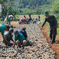 Giat pantau Pemerintahan Desa Dalam Peningkatan Pembangunan Onderlagh Jalan Usaha Tani Desa Ogan Lima