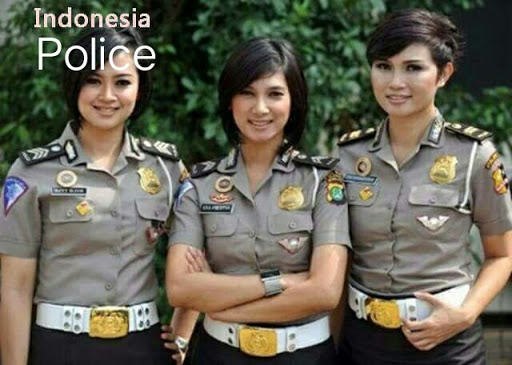 Tell Me Best Lady Police in the world in images Best Lady Police in the world