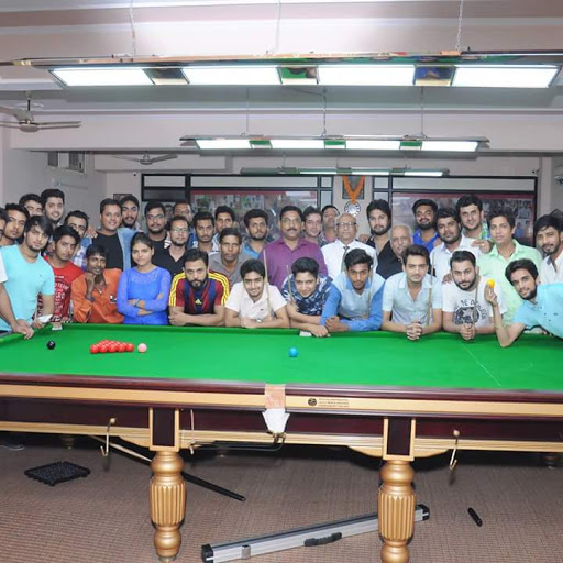 Snooker and Pool Hall, New Patpar Ganj Rd, Block S 2, Upadhyay Block, Shakarpur, New Delhi, Delhi 110092, India, Snooker_and_Pool_Club, state UP