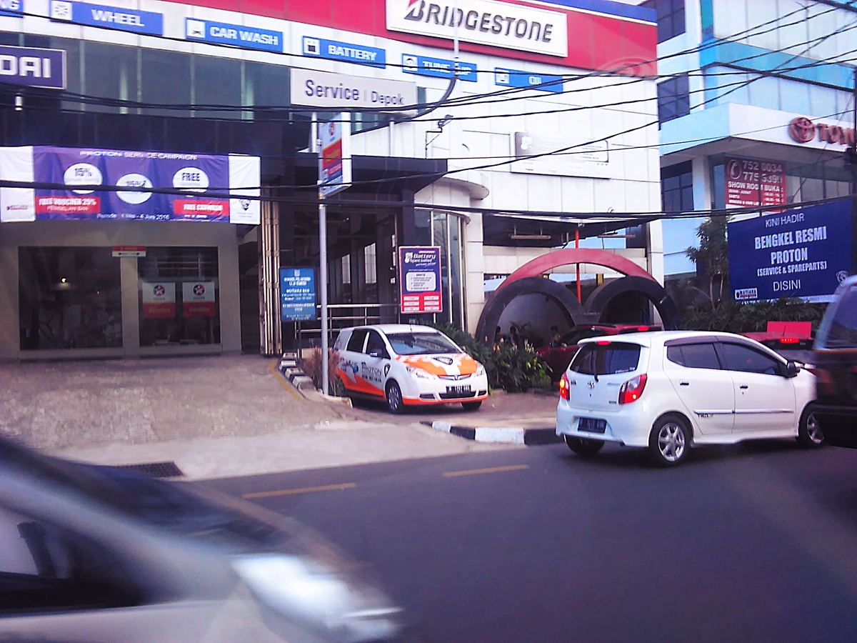 Mutiara Car Care Center Hyundai Service Depok dan Toko  