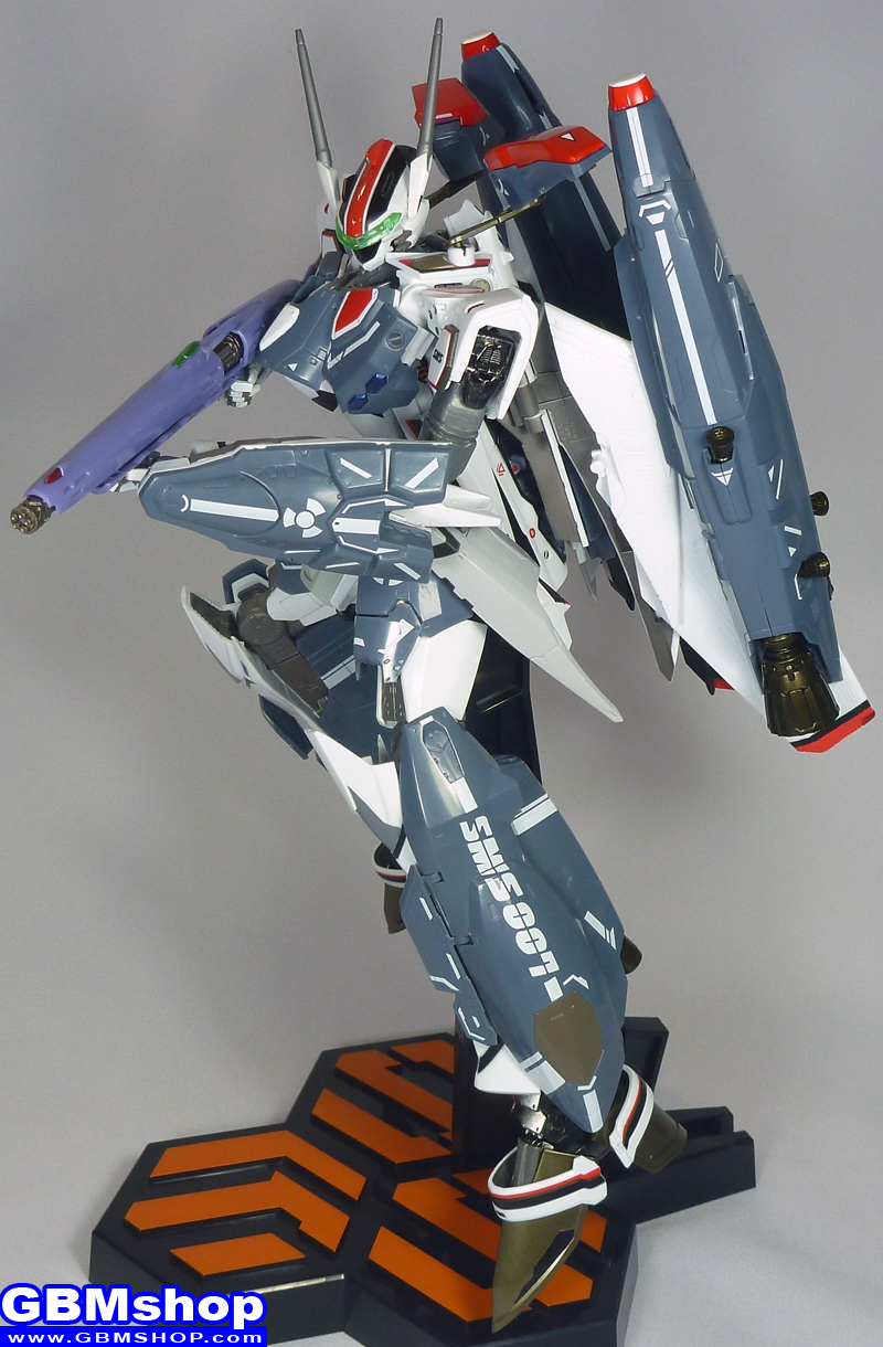 Macross Frontier VF-25F Super Messiah Battroid Mode Renewal Version