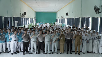 Satlantas Polres Gresik Gelar Ruwatan Lantas di Sekolah Demi Cegah Kecelakaan 