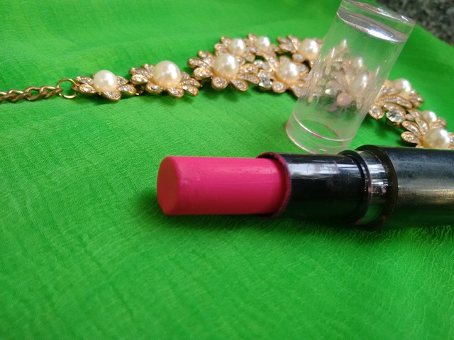 Best budget pink lipstick