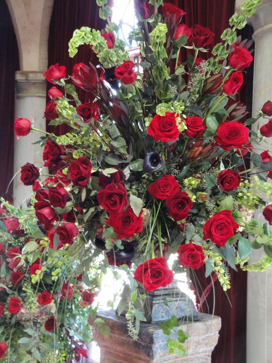 urns-arrangements-in-burgundy-