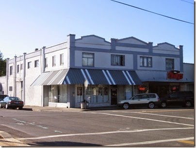 IMG_3790 Grocery Building in Milwaukie, Oregon on September 27, 2008