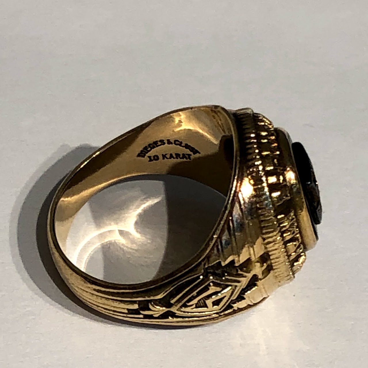 10K Gold 1953 Class Ring