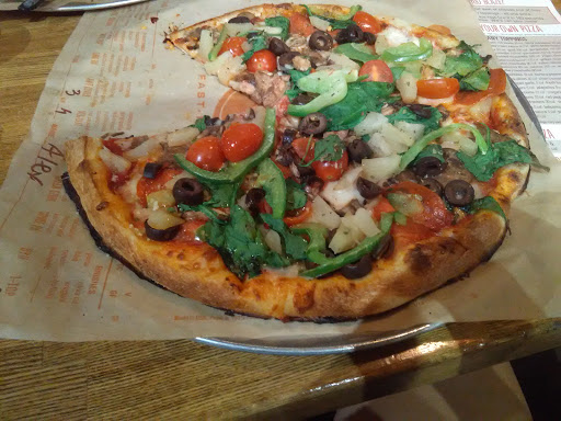 Pizza Restaurant «Blaze Pizza», reviews and photos, 108 W Foothill Blvd, Monrovia, CA 91016, USA