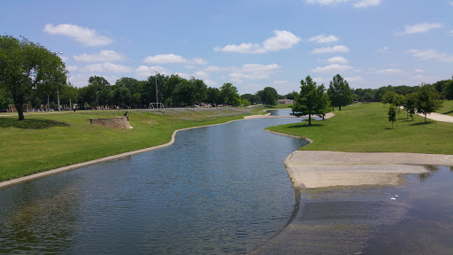 Recreation Center «Huffhines Recreation Center», reviews and photos, 200 N Plano Rd, Richardson, TX 75081, USA