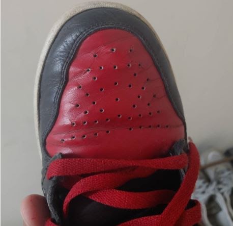 [心得] Jordan 1.5 bred 重生記(鞋頭換皮及補色)