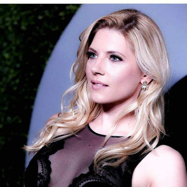 Katheryn Winnick Awesome Profile Pics