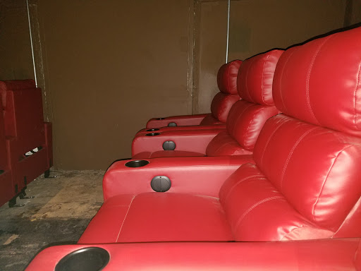 Movie Theater «Hollywood Theatre», reviews and photos, 2221 Brewerton Rd, Syracuse, NY 13211, USA