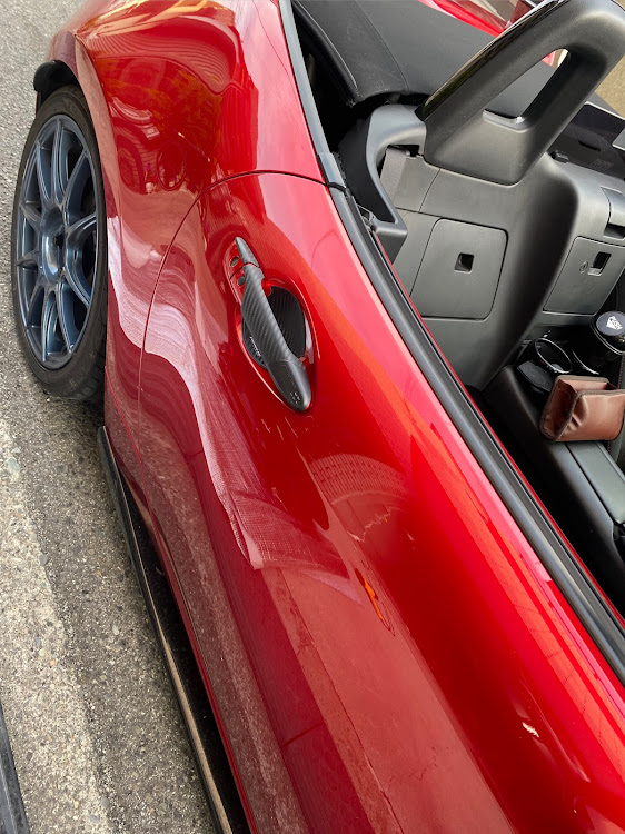 ロードスターのAutoExe・ドアハンドルカバー取付・フロアマット自作・NDロードスター・MAZDAに関するカスタム事例の投稿画像3枚目