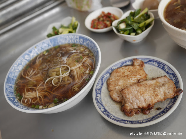 【食記】台中上海未名麵點.酸辣湯@中區舊市府&民權郵局-捷運BRT台中車站 : 超過一甲子歷史的上海味無名麵攤? 口感中上, 酸梅湯也好喝呢!! 上海菜 中區 中式 區域 午餐 台中市 台式 捷運美食MRT&BRT 早餐 牛肉麵 豬排 飲食/食記/吃吃喝喝 麵食類 