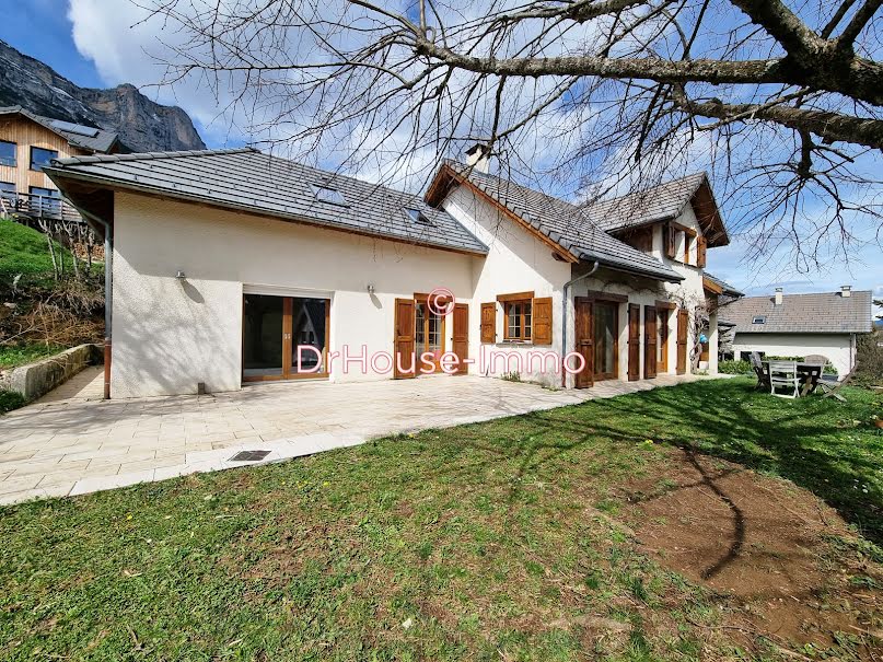 Vente maison 8 pièces 200 m² à Saint-Hilaire (38660), 610 000 €