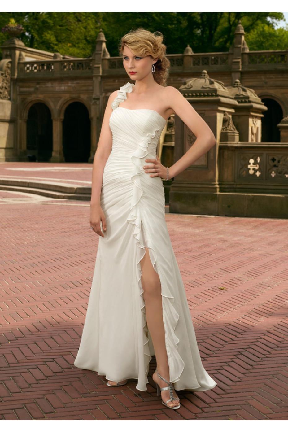 6705 Chiffon Wedding Dress