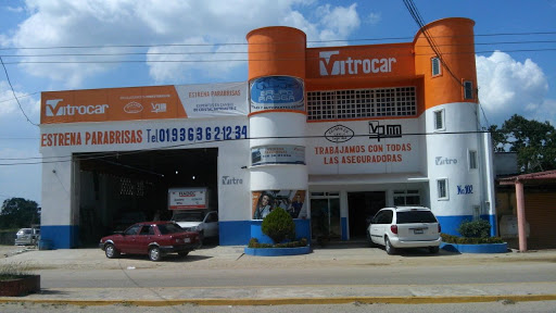 VITROCAR MACUSPANA, Carlos A. Madrazo 102, Independencia, 86700 Macuspana, Tab., México, Servicio de reparación de cristales | TAB