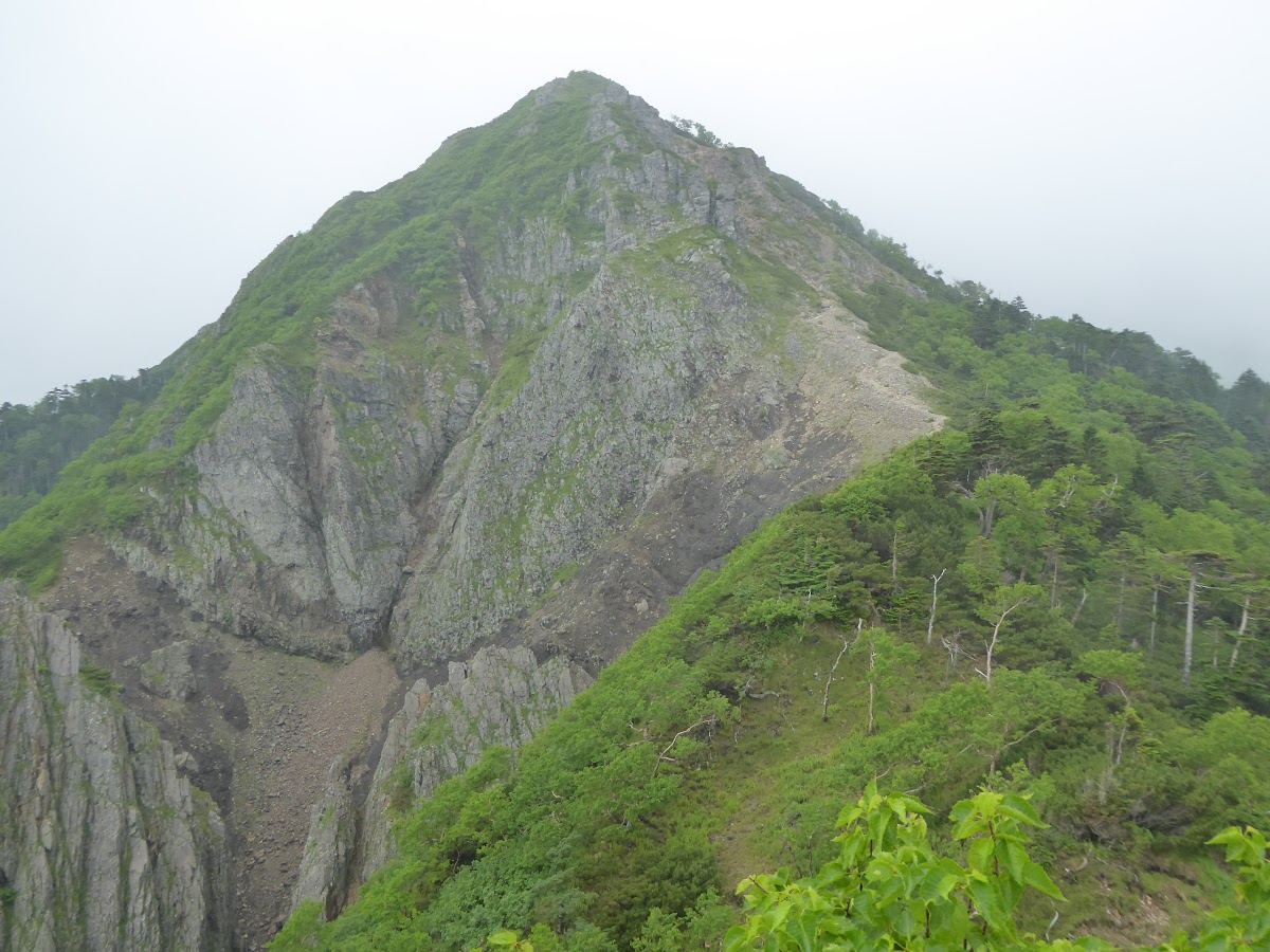 岩山