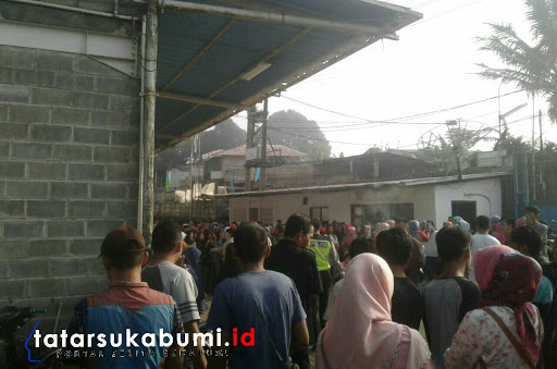 
Karyawan PT Santosa Cicurug Protes hingga Mogok Kerja Gara Gara Ini
