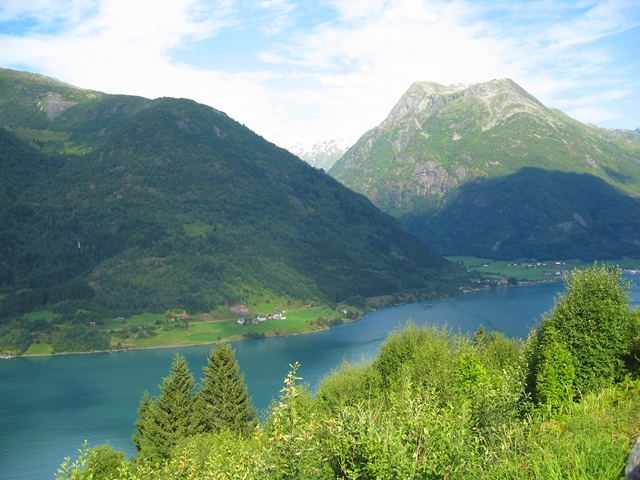 DE SOGNEFJORDEN (EL FIORDO DE LOS SUEÑOS) A BERGEN. TREN DE FLAM. - NORUEGA I. DE TRONDHEIM A OSLO. FIORDOS Y GLACIARES. (5)