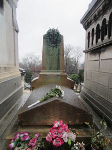 París y Versalles bajo la lluvia (19-23 diciembre 2012) - Blogs de Francia - Día 2. Cementerio de Peré Lachaise, itinerario por el centro y Torre Eiffel. (4)