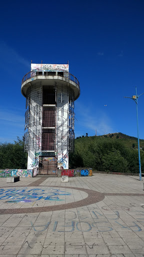 Isla Cautin, Av de Los Poetas, Temuco, Región IX, Chile, Parque | Araucanía