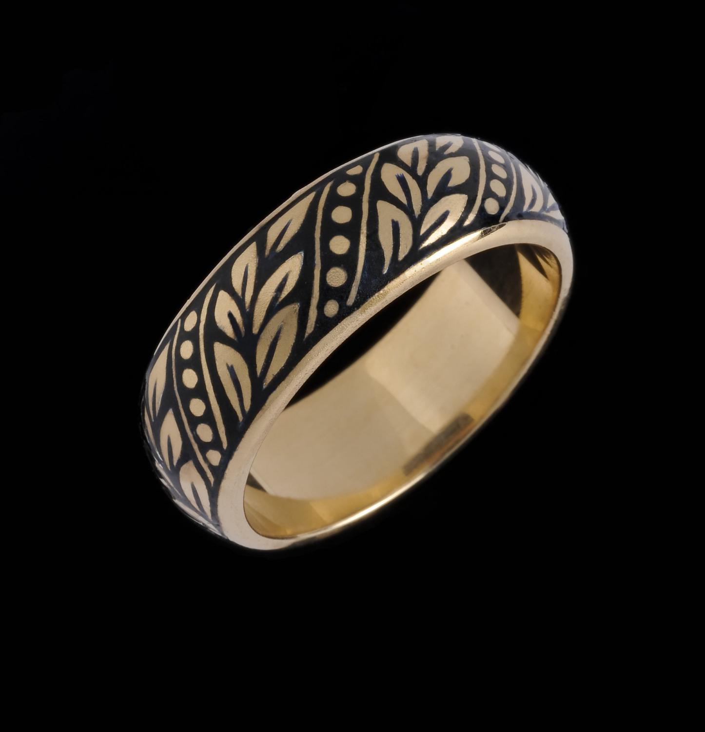 Laurel Leaf Wedding Band,