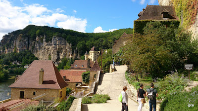 Sarlat-la-Caneda, Castelnaud la Chapelle, Beynac-et-Cazenac y La Roque-Gageac. - TOUR DE FRANCE. (16)