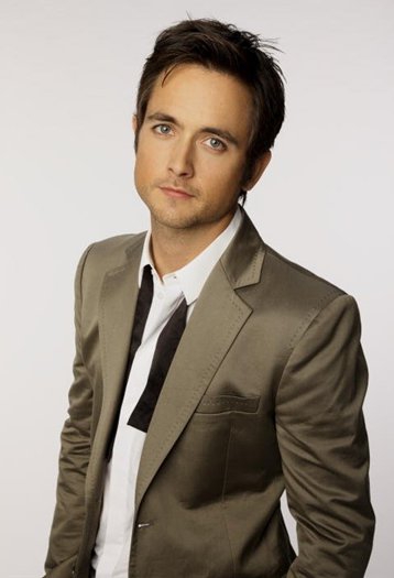 Justin Chatwin Profile Pics Dp Images