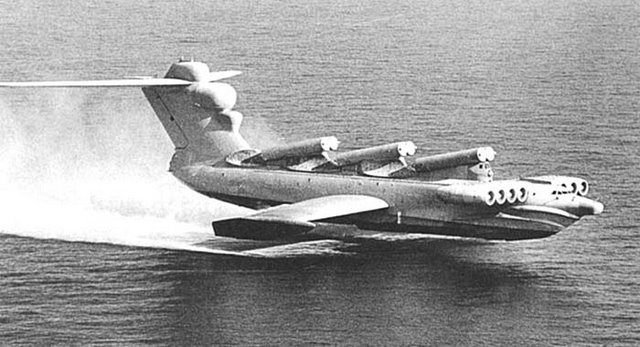 파일:external/upload.wikimedia.org/Lun_Ekranoplan.jpg