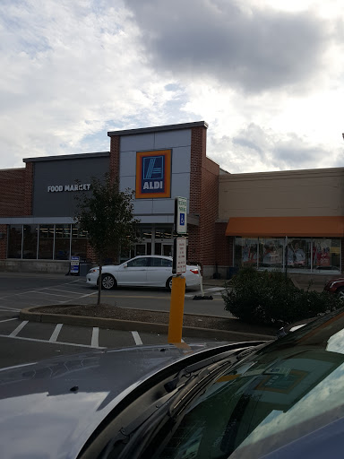 Discount Supermarket «ALDI Cranberry», reviews and photos, 20111 Cranberry Mall, Cranberry Twp, PA 16066, USA