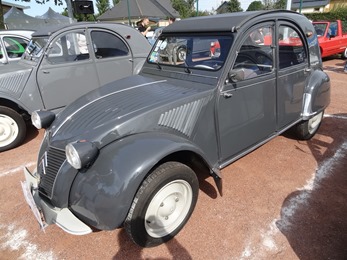 2018.09.09-033 Citroën 2 CV gris foncé