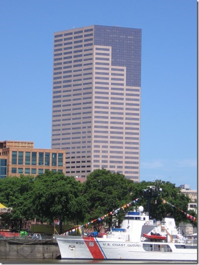 IMG_3123 US Bancorp Tower in Portland, Oregon on June 5, 2010