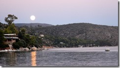 Moon over Vivari Bay: jetzt folgt bald der Süden des Peleponnes