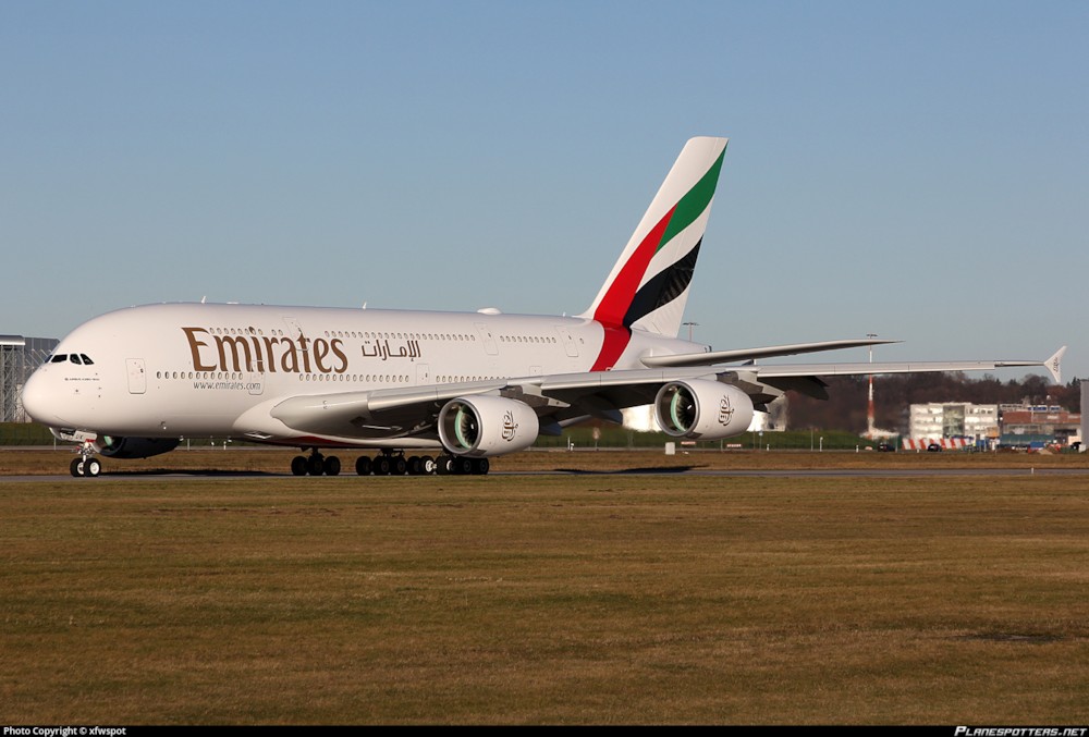 파일:external/img.planespotters.net/f-wwsh-emirates-airbus-a380-861_PlanespottersNet_731382.jpg