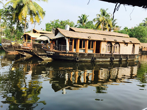 Budget Houseboats Kerala, Simi Bhavan Building, V.C.N.B Road, Alappuzha, Kerala 688001, India, Sightseeing_Tour_Operator, state KL