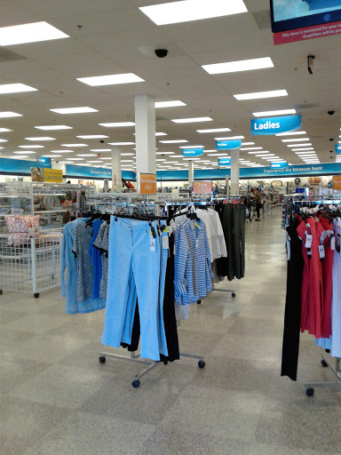 Clothing Store «Ross Dress for Less», reviews and photos, 1237 E Golf Rd, Schaumburg, IL 60173, USA