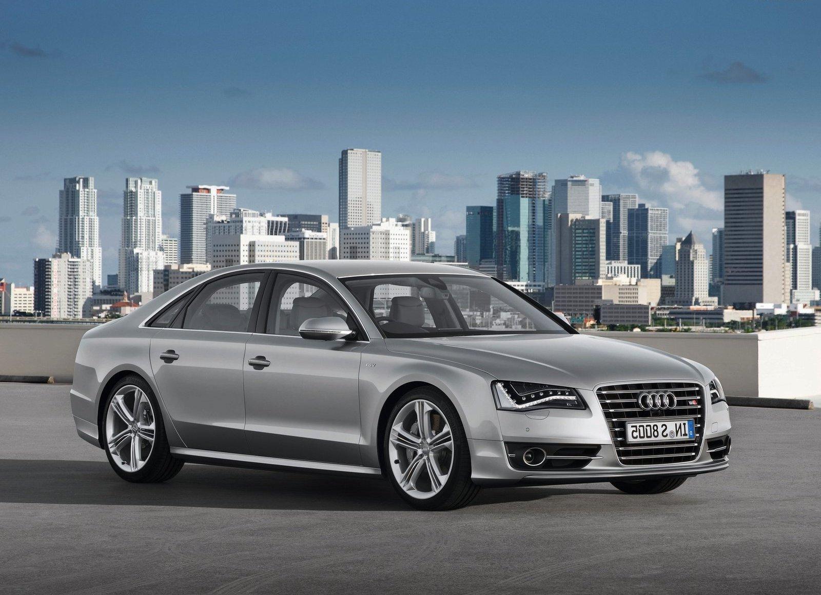 2013 Audi S6 Front Angle  4 