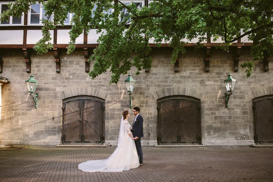 Wedding photographer Aleksandr Khalabuzar (a-kh). Photo of 7 April 2018