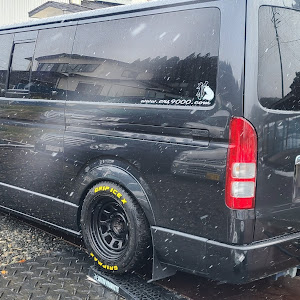 ハイエースバン TRH200V