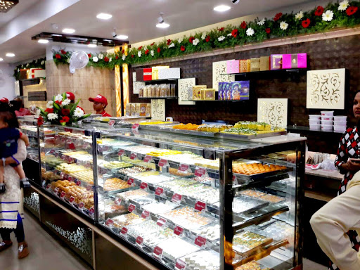 Shri Agarwaal Sweets, No. 253, Near Radha Ghee Store, Brough Rd, Erode, Tamil Nadu 638001, India, Pasta_Shop, state TN