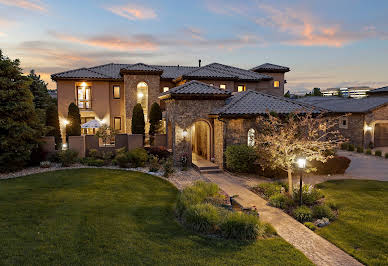 House with pool and terrace 4