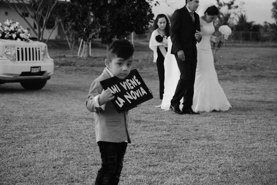 Fotógrafo de bodas Toniee Colón (toniee). Foto del 6 de junio 2017