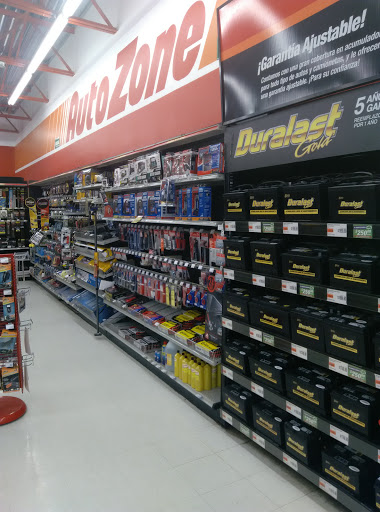 AutoZone Puebla Forjadores, Blvd. Forjadores De Puebla 996, San Juan Cuautlancingo Centro, 72700 Cuautlancingo Puebla, Pue., México, Tienda de repuestos para carro | PUE