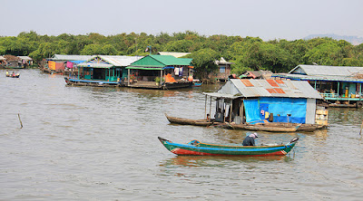 Cambodia Tours, Cambodia Travel - Chong Kneas village