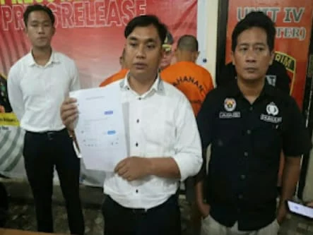 Satuan Reserse Kriminal (Satreskrim) Polresta Manado mengungkap kasus penggelapan dan pengalihan objek jaminan fidusia berupa sebuah sepeda motor merk Honda Beat. (Foto istimewa)