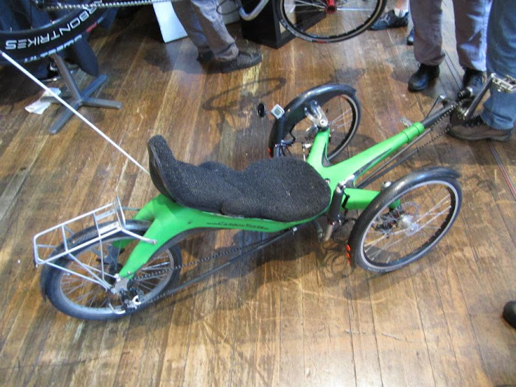 Carbon trike 303314_417396658279333_139071302778538_1554332_303660078_n